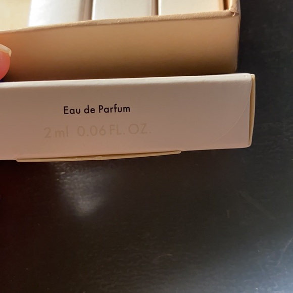 💯 Authentic MILLE FEUX Louis Vuitton Perfume - Picture 2 of 6